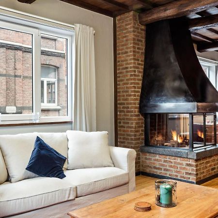 Stylish Apartment In Dinant Near The Maas Exteriör bild