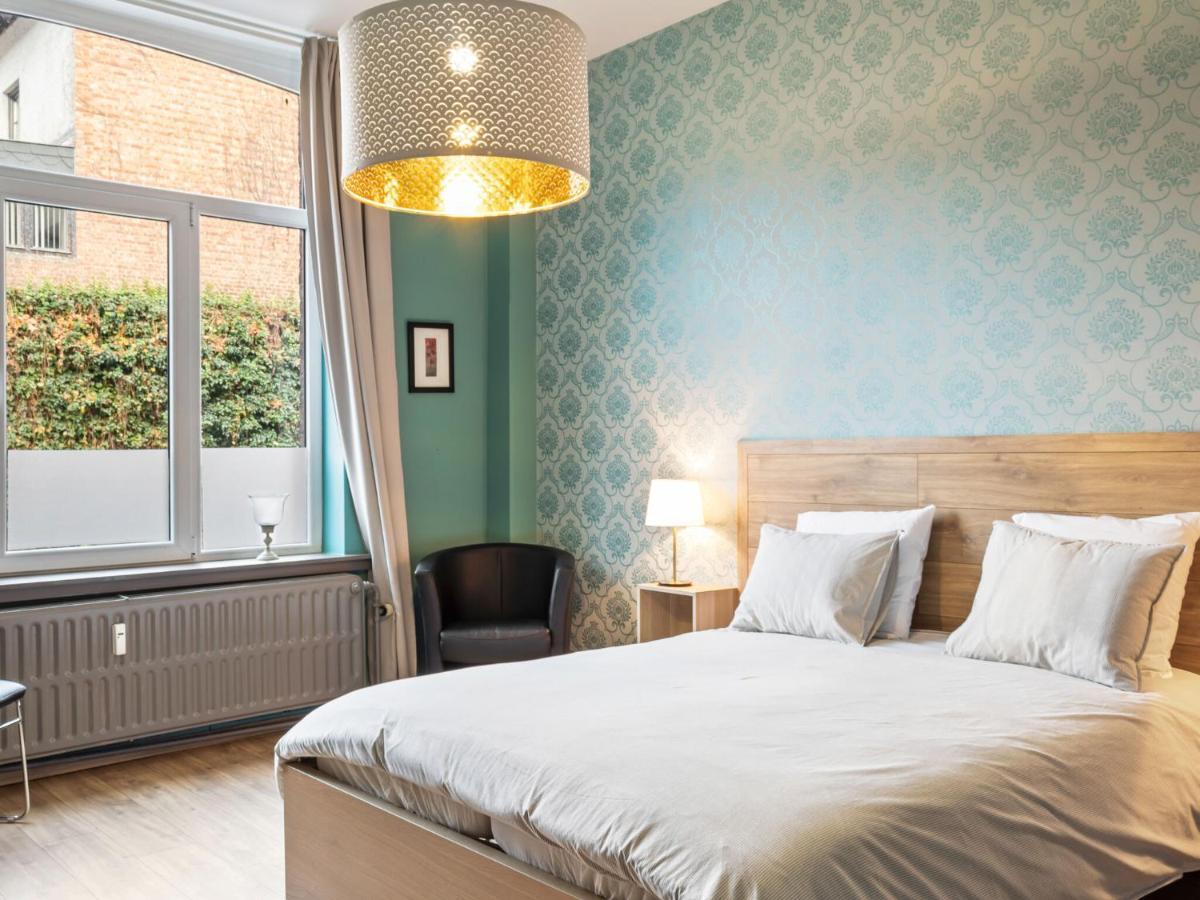 Stylish Apartment In Dinant Near The Maas Exteriör bild