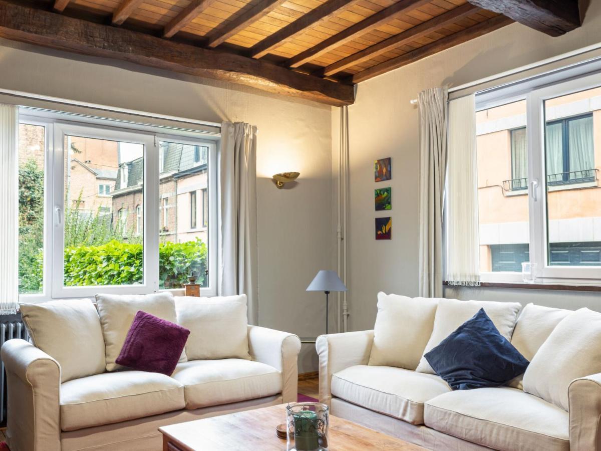 Stylish Apartment In Dinant Near The Maas Exteriör bild