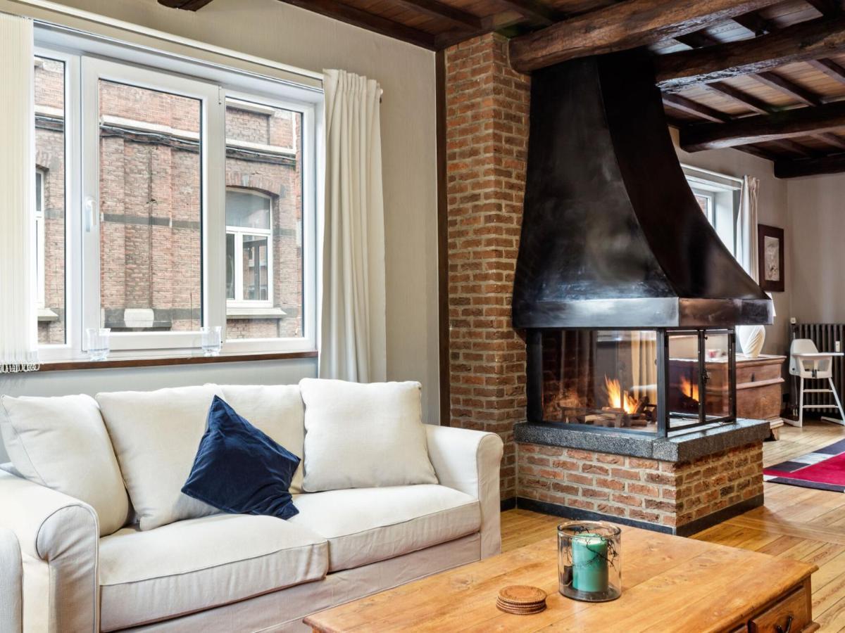 Stylish Apartment In Dinant Near The Maas Exteriör bild